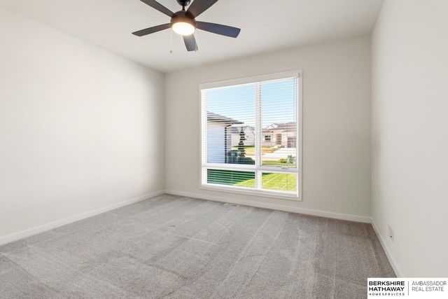 5727 N 208 Street, Omaha, NE 68022