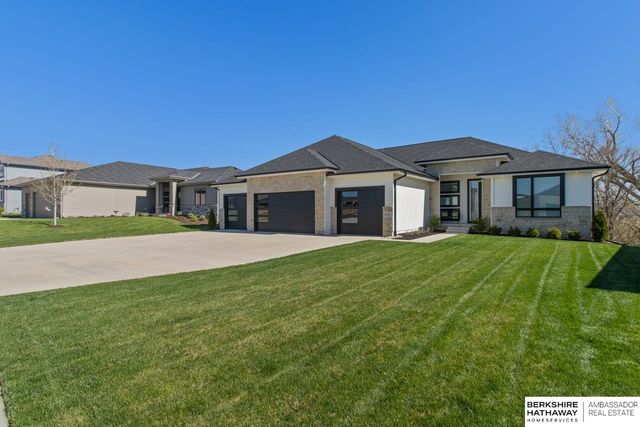 5727 N 208 Street, Omaha, NE 68022