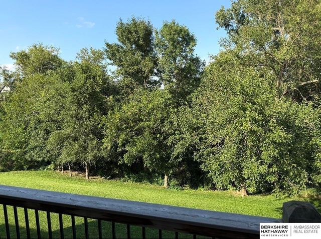 5727 N 208 Street, Omaha, NE 68022