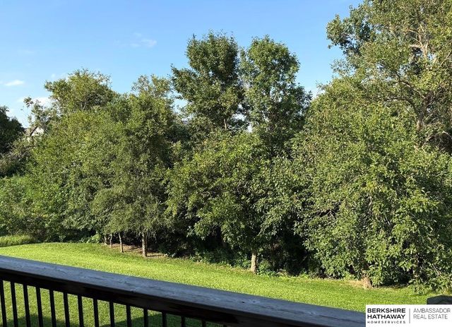 5727 N 208 Street, Omaha, NE 68022