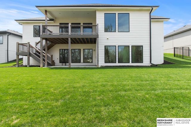 5727 N 208 Street, Omaha, NE 68022