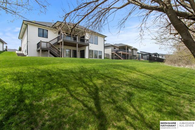 5727 N 208 Street, Omaha, NE 68022