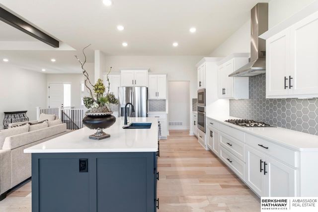 5727 N 208 Street, Omaha, NE 68022