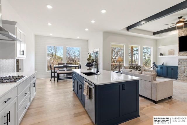 5727 N 208 Street, Omaha, NE 68022