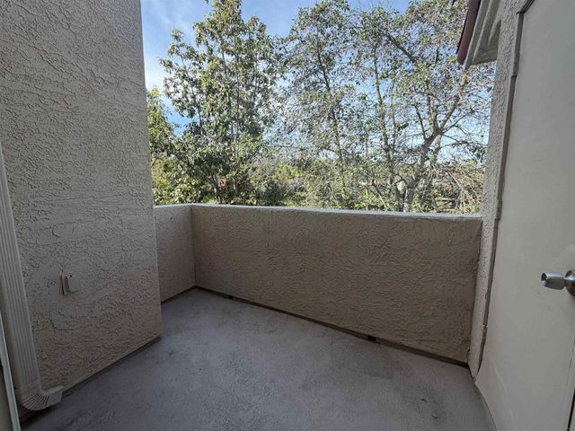 400 Sea Cliff 402, Oceanside, CA 92056