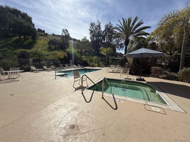 400 Sea Cliff 402, Oceanside, CA 92056