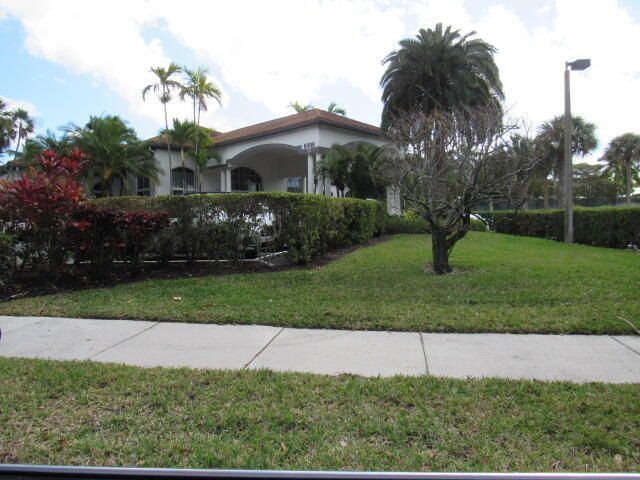 10463 Copper Lake Drive, Boynton Beach, FL 33437