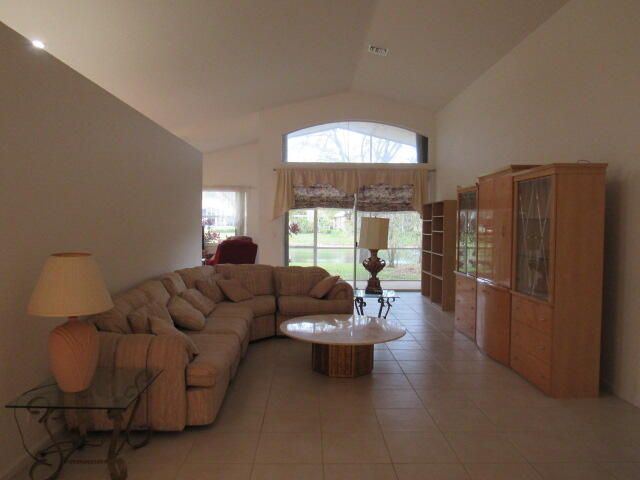 10463 Copper Lake Drive, Boynton Beach, FL 33437