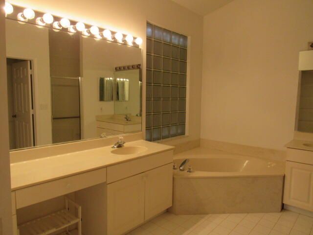 10463 Copper Lake Drive, Boynton Beach, FL 33437