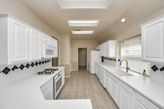 3906 Southsand Drive, Pearland, TX 77584