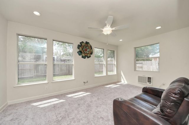 3906 Southsand Drive, Pearland, TX 77584