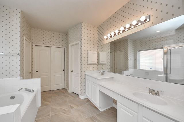 3906 Southsand Drive, Pearland, TX 77584