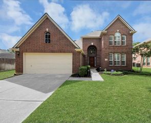 3906 Southsand Drive, Pearland, TX 77584