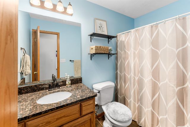 1202 Sapphire Ln., Lindsborg, KS 67456