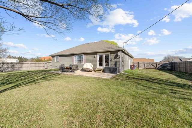 1202 Sapphire Ln., Lindsborg, KS 67456