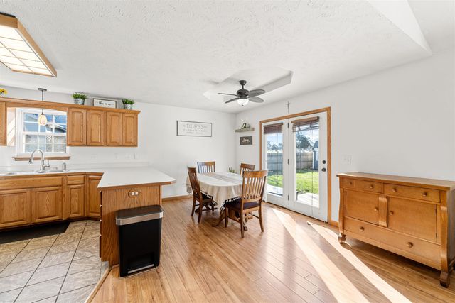 1202 Sapphire Ln., Lindsborg, KS 67456