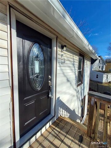 20 Mopsic Street, Norwich, CT 06360