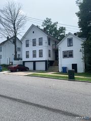 20 Mopsic Street, Norwich, CT 06360