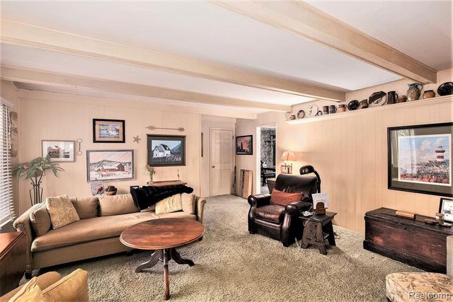 9125 Burning Tree Drive, Grand Blanc, MI 48439