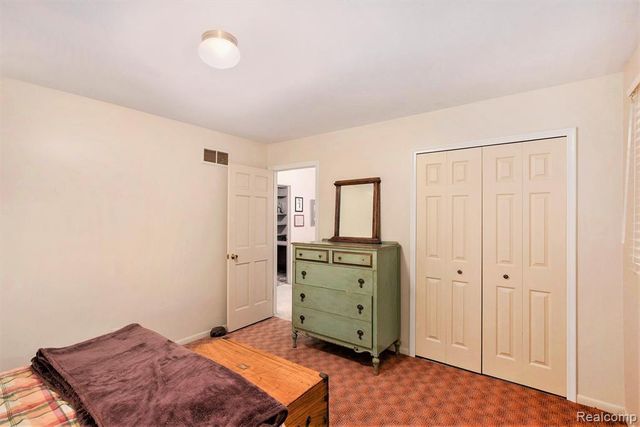 9125 Burning Tree Drive, Grand Blanc, MI 48439