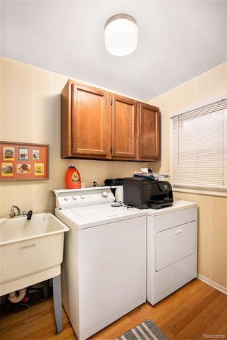 9125 Burning Tree Drive, Grand Blanc, MI 48439