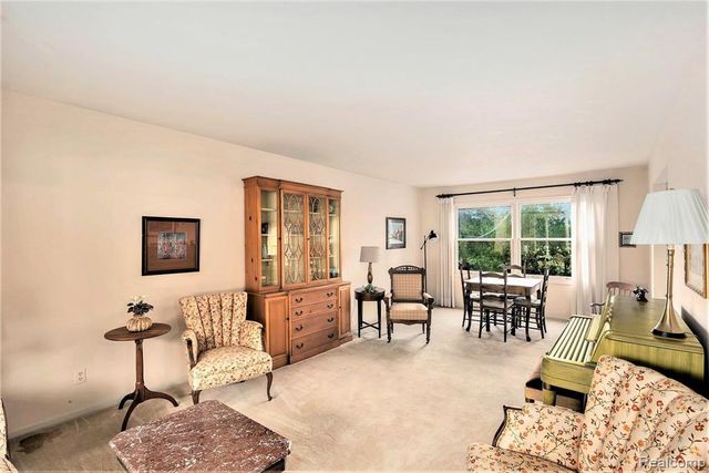 9125 Burning Tree Drive, Grand Blanc, MI 48439