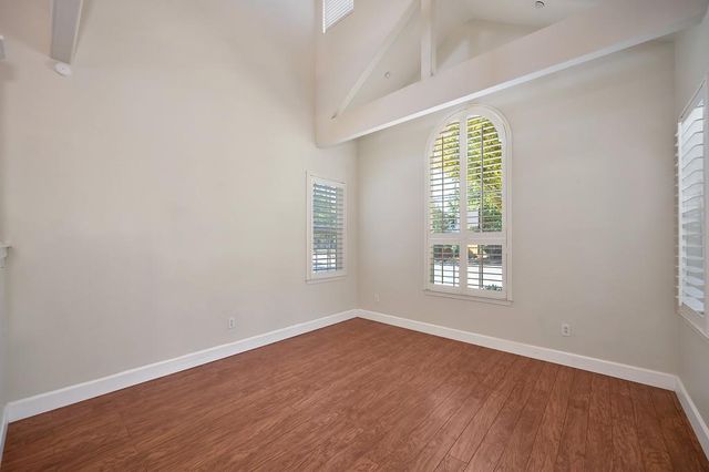 418 Mallard Dr, Woodland, CA 95695