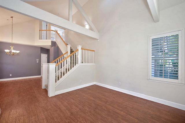 418 Mallard Dr, Woodland, CA 95695