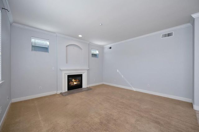 418 Mallard Dr, Woodland, CA 95695