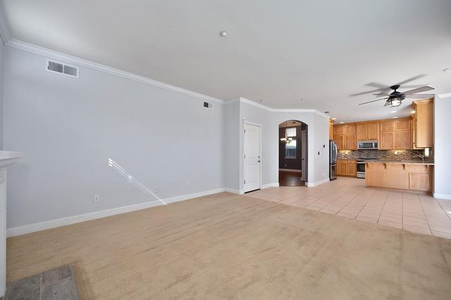 418 Mallard Dr, Woodland, CA 95695