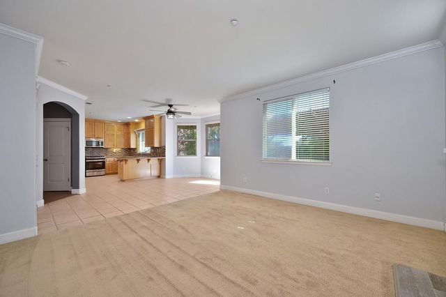 418 Mallard Dr, Woodland, CA 95695