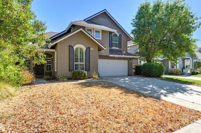 418 Mallard Dr, Woodland, CA 95695