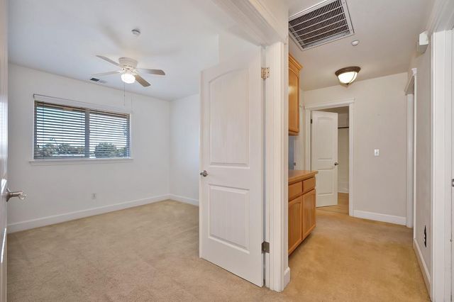 418 Mallard Dr, Woodland, CA 95695