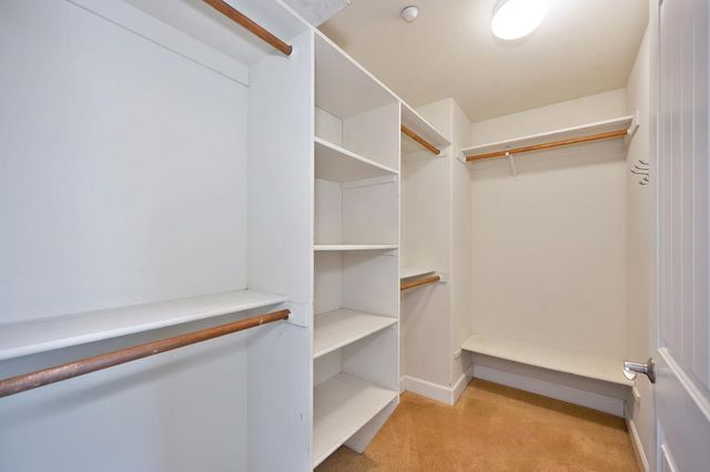 418 Mallard Dr, Woodland, CA 95695