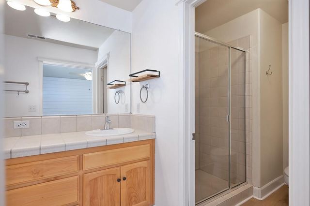 418 Mallard Dr, Woodland, CA 95695