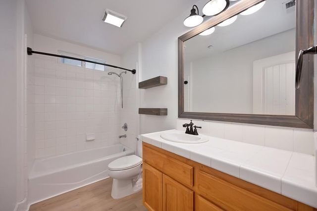 418 Mallard Dr, Woodland, CA 95695