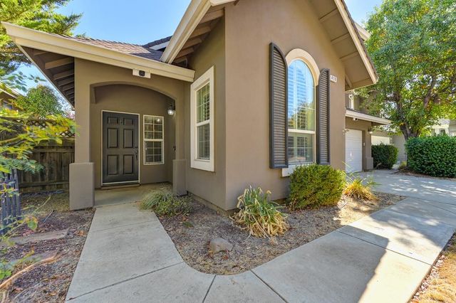 418 Mallard Dr, Woodland, CA 95695