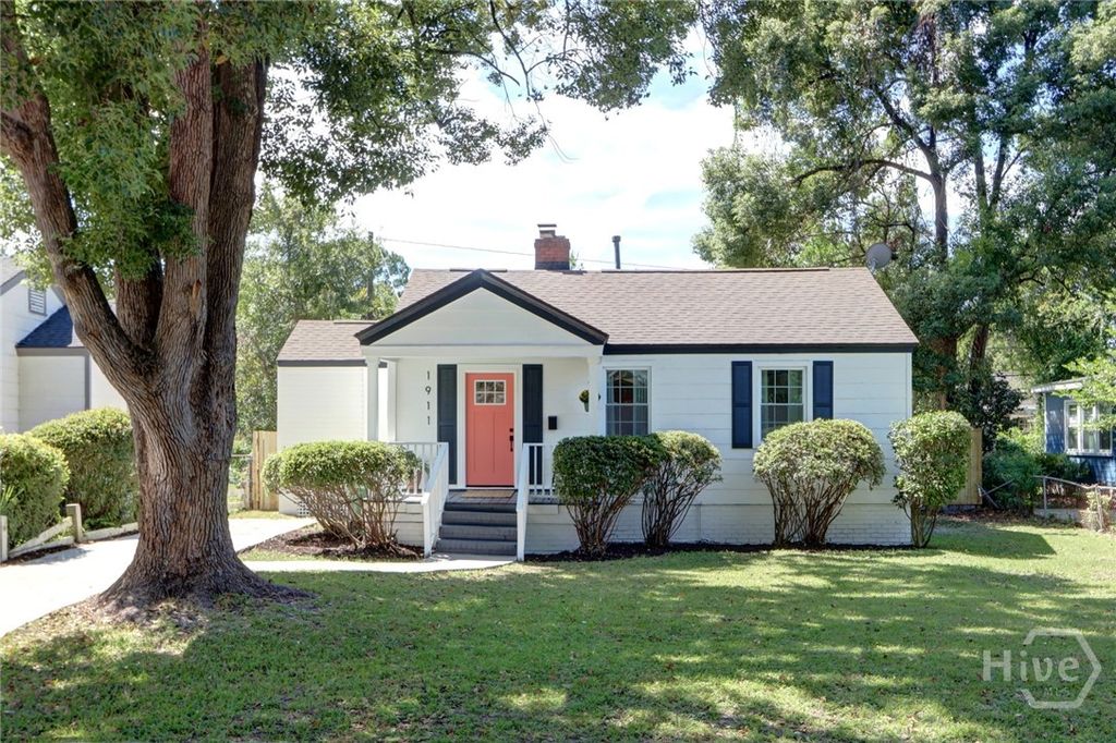 Image 1 of property listing at 1911 Greenwood Street, Savannah, GA 31404