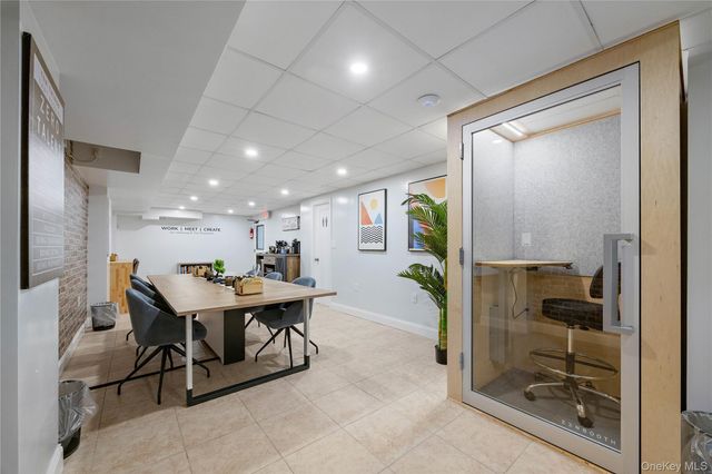 230 Pelham Road 4N, New Rochelle, NY 10805