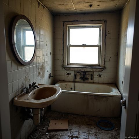 230 Pelham Road 4N, New Rochelle, NY 10805