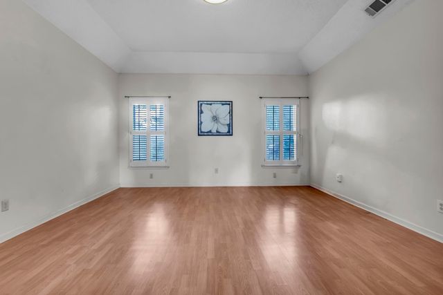 4999 LARGEO CV, Memphis, TN 38125