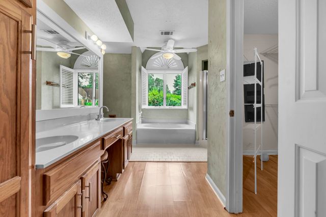 4999 LARGEO CV, Memphis, TN 38125