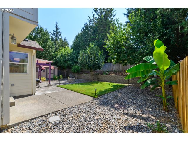16422 Ne FREMONT St, Portland, OR 97230