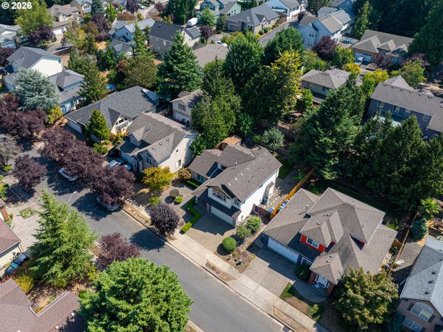 16422 Ne FREMONT St, Portland, OR 97230