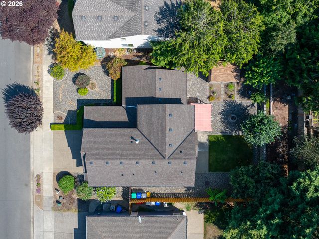 16422 Ne FREMONT St, Portland, OR 97230