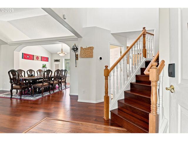 16422 Ne FREMONT St, Portland, OR 97230