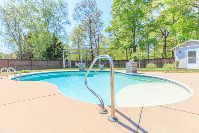 7064 Homestead Circle, Hixson, TN 37343