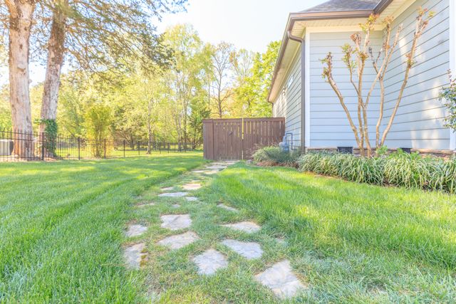 7064 Homestead Circle, Hixson, TN 37343