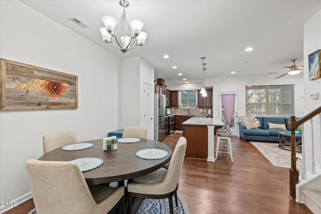 10007 Lynnberry Place, Raleigh, NC 27617