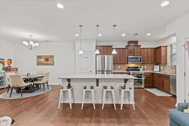 10007 Lynnberry Place, Raleigh, NC 27617